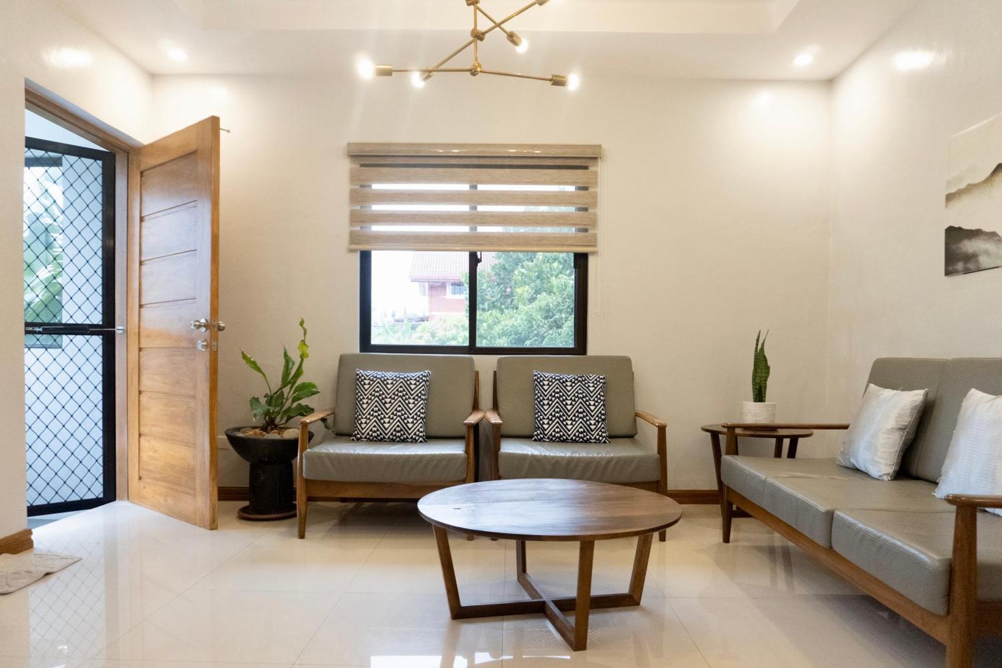 Bella Homes 6Br 4Bath Near Rotunda Tagaytay City Dış mekan fotoğraf